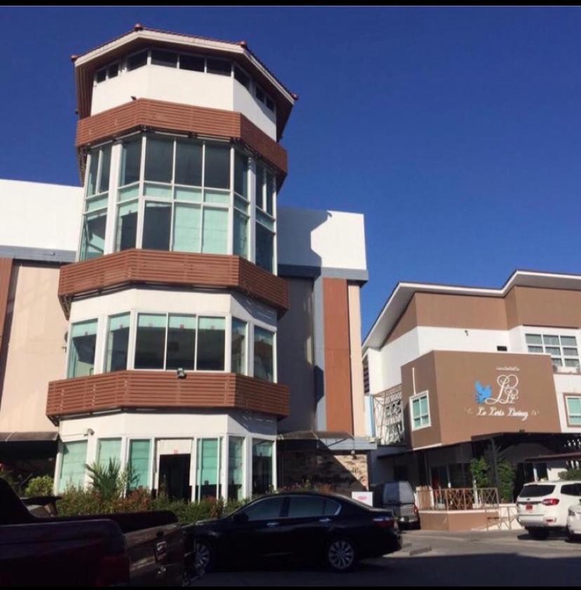 Hotel Le Lerts Living Khon Kaen Exteriér fotografie