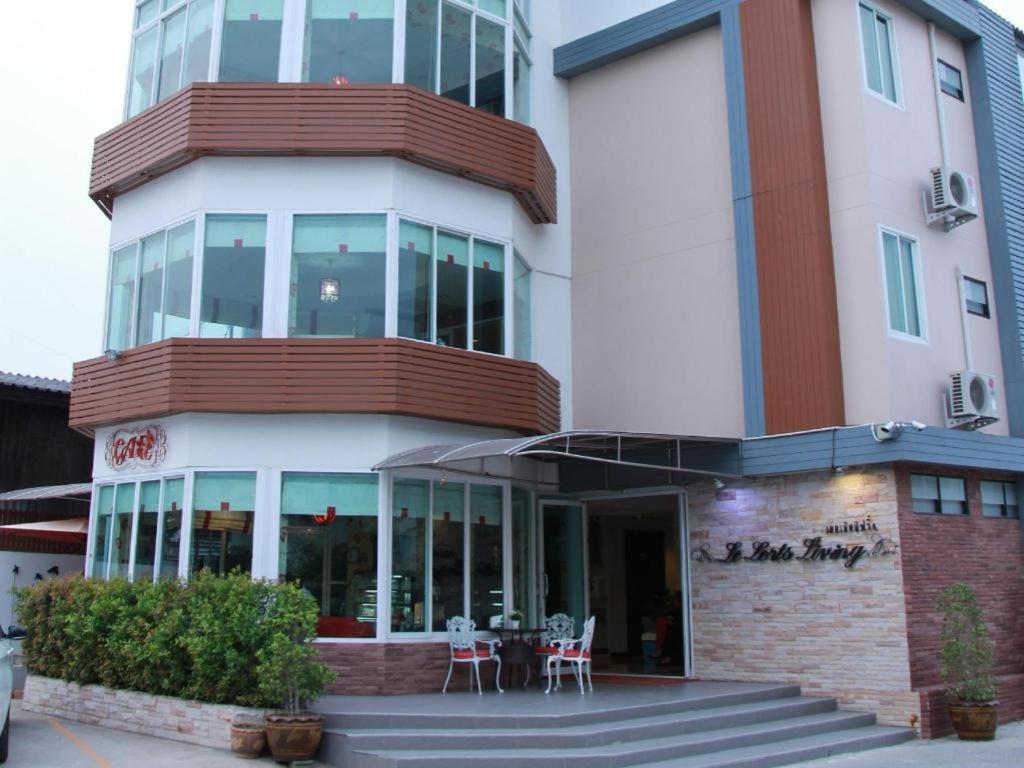 Hotel Le Lerts Living Khon Kaen Exteriér fotografie